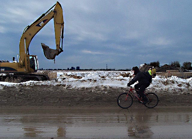 [Image: 95_cyclistSM.jpg]