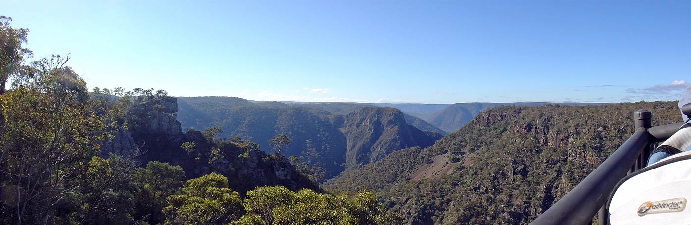 [Image: Jerrara-Falls-Panorama-smal.jpg]