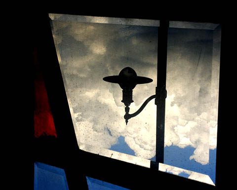 [Image: Lamppost.jpg]