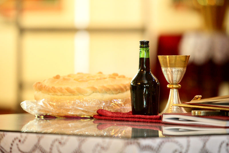 [Image: Macedonian-Wedding-Communion.jpg]