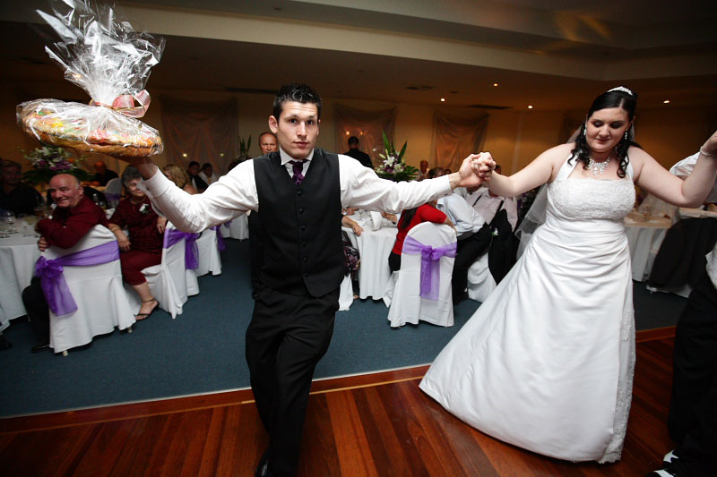 [Image: Macedonian-Wedding-Oro.jpg]