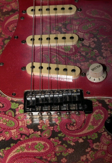 [Image: Strat%20PP910014.jpg]