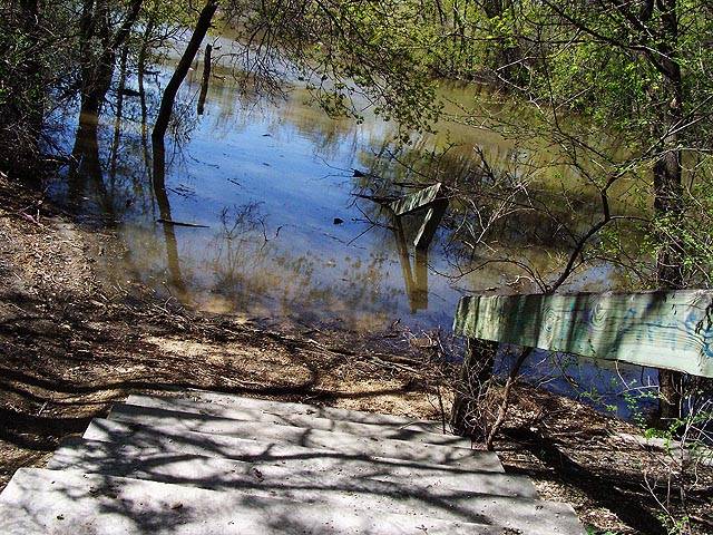 [Image: riverwalkSM.jpg]