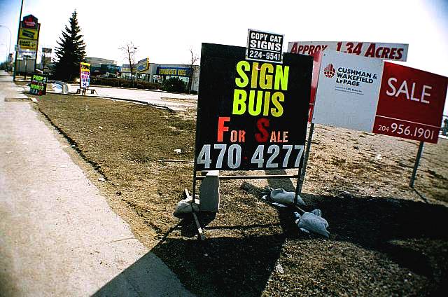 [Image: signbusSM.jpg]