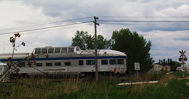 [Image: viarail2SM.jpg]