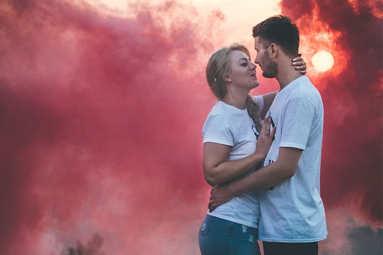 60+ Beautiful Couple Poses for Fantastic Looking Pictures