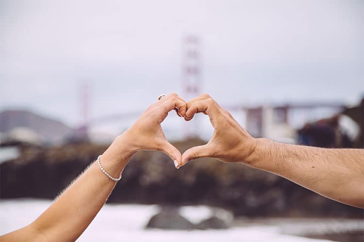 Free: Wedding moments. Newly wed couple's hands with wedding rings -  nohat.cc